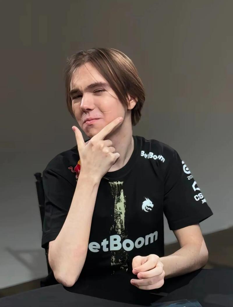 Ruler女枪伤害拉满狂扫不止 Kanavi茂凯逮捕Rookie JDG拿赛点