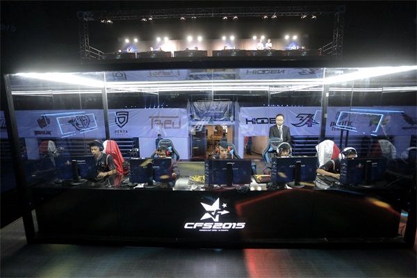 保持记录 NAVI连续10届BLAST小组赛成功出线