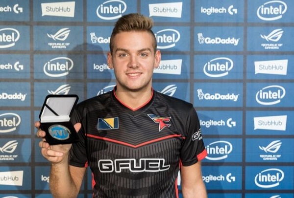 上海Major亚洲RMR：最终挣扎 LVG 2-0 淘汰Talon